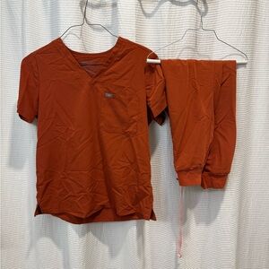 Rust Orange Scrub Set (High waisted pants)